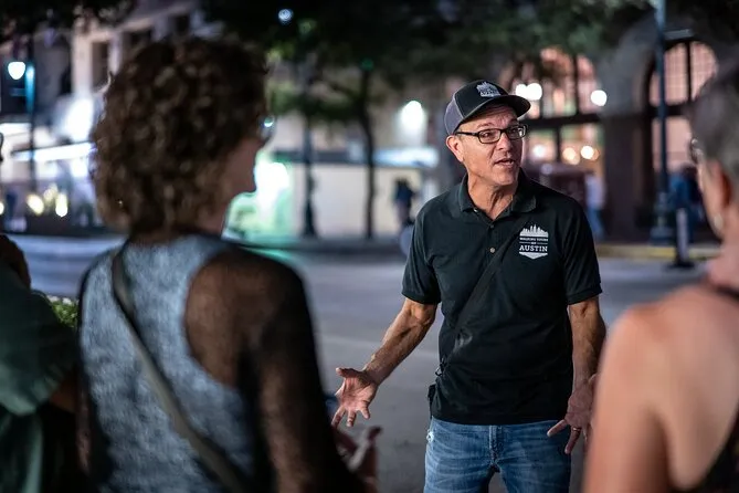 Small Group Pub Walking Tour in Austin