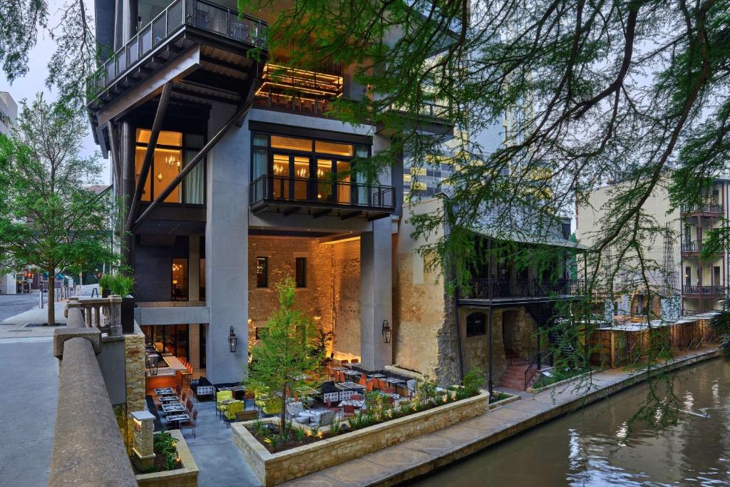 Canopy By Hilton San Antonio Riverwalk