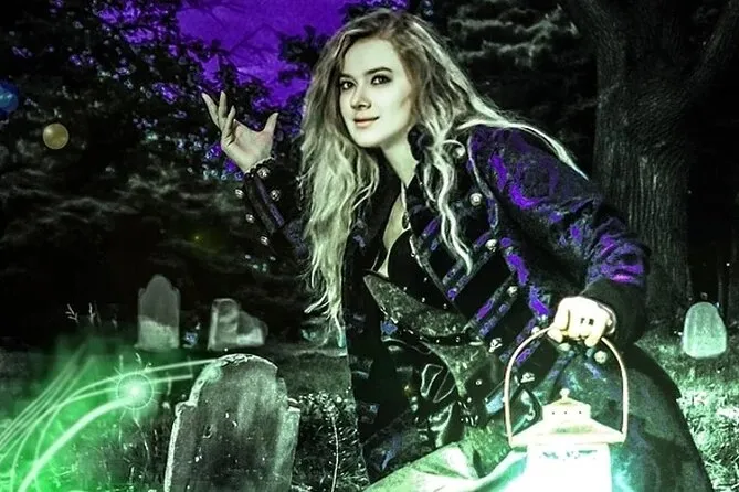Black Cat ghostly night tour in Salem