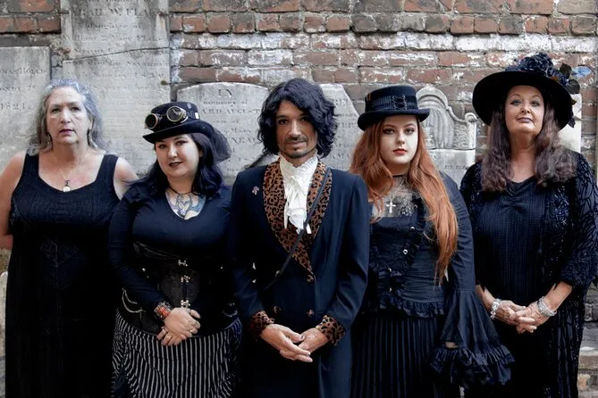 Sixth Sense Savannah Walking Ghost Tour