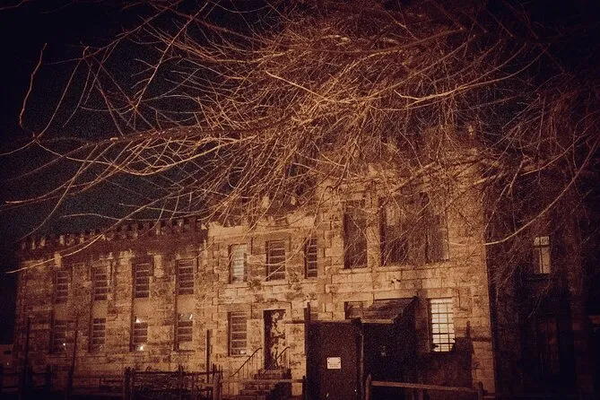 Ghost Maker Tour in Georgetown: Adults Only