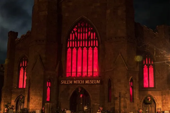 Dead of night ghost tour at Salem's haunted attractions