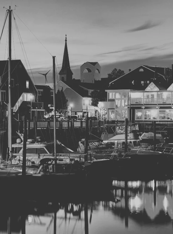 Places to Stay in Salem
