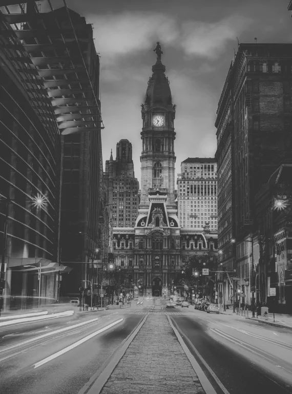 Colonial-era buildings on a haunted Philadelphia walking tour