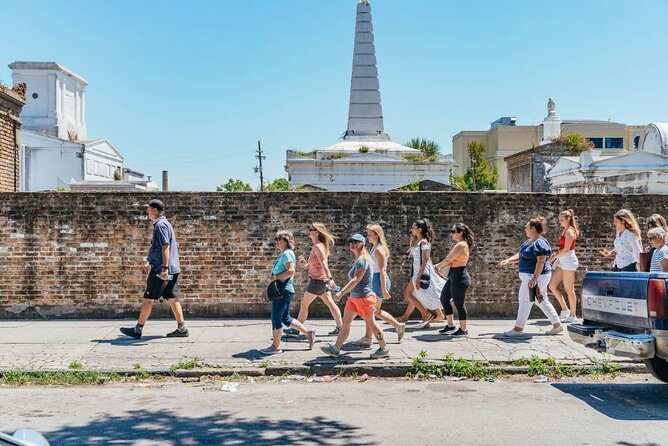 New Orleans Voodoo, French Quarter, and Cemetery History Tour