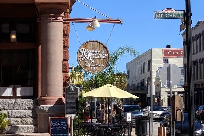 Combined ghost and red light district tour in Galveston