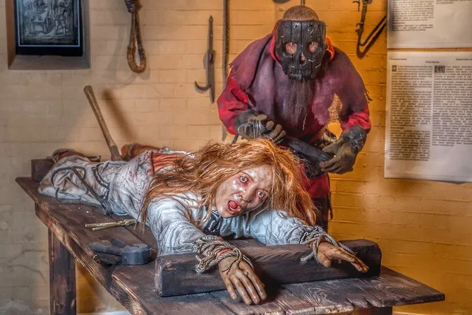 Medieval Torture Museum exhibit in Chicago